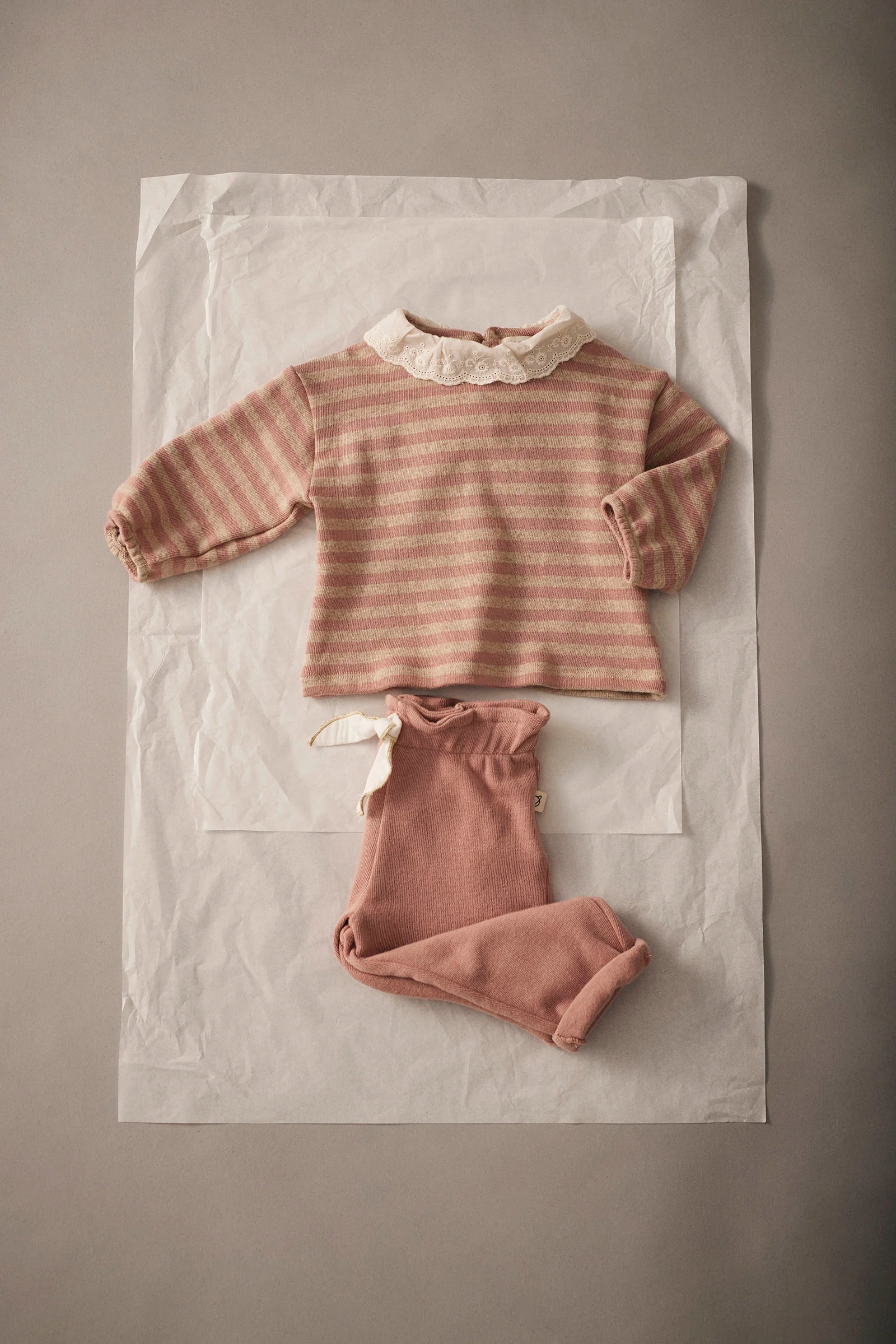 Soft Brushed Knit Bow Baby Pants - Sicilia - Image 3